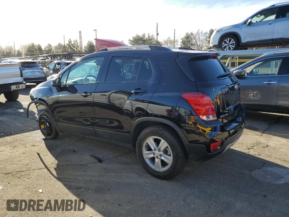 2021 Chevrolet Trax LT with VIN KL7CJPSM7MB371585, listed as a Copart auction lot 48882455 with 68,576 mi miles and Salvage Title. Bid and sale history available at carsss.com. Image 2.