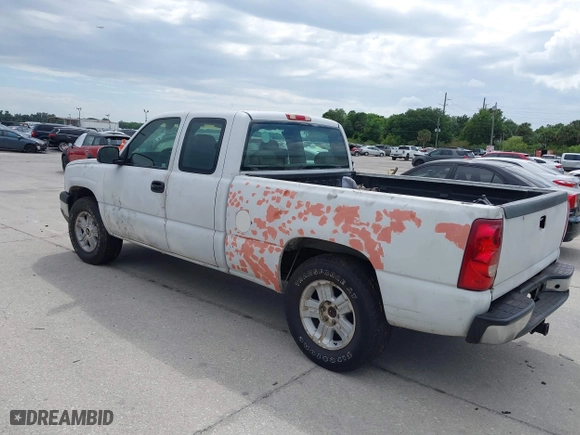 2003 Chevrolet Silverado 1500 LS with VIN 2GCEK19V631248623, listed as a IAAI auction lot 41980183 with 164,347 mi miles. Bid and sale history available at carsss.com. Image 3.