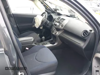 2006 Toyota RAV4 Sport with VIN JTMBK32V266009852, listed as a IAAI auction lot 41664566 with 176,515 mi miles. Bid and sale history available at carsss.com. Image 5.