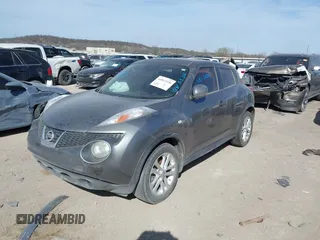 2013 Nissan Juke SV with VIN JN8AF5MR7DT211701, listed as a IAAI auction lot 41813336 with 162,737 mi miles. Bid and sale history available at carsss.com. Image 2.