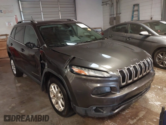 2016 Jeep Cherokee Altitude z VIN 1C4PJLCB0GW338970, wystawiony jako IAAI lot #41559196 z przebiegiem 129 366 mil mil oraz . Historia ofert i sprzedaży dostępna na DreamBid. Obrazek 6.