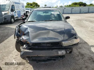 2002 Mitsubishi Galant with VIN 4A3AA36G12E165484, listed as a Copart auction lot 77563634 with 189,776 mi miles and Salvage Title. Bid and sale history available at DreamBid. Image 5.