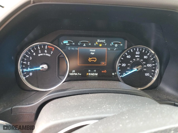 2018 Ford Expedition Max XLT with VIN 1FMJK1JT6JEA59390, listed as a Copart auction lot 83920994 with 103,794 mi miles and Clean Title. Bid and sale history available at carsss.com. Image 9.