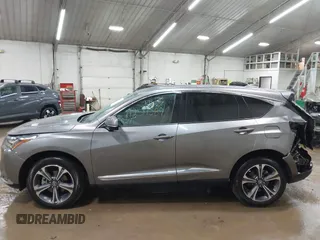 2024 Acura RDX Advance with VIN 5J8TC2H70RL032588, listed as a IAAI auction lot 42517589 with 9,517 mi miles and . Bid and sale history available at DreamBid. Image 14.