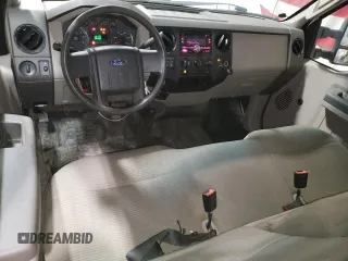 2010 Ford F-250 XL z VIN 1FTSX2B59AEA18879, wystawiony jako Copart lot #55855695 z przebiegiem 139 494 mil mil oraz Tytuł czysty. Historia ofert i sprzedaży dostępna na DreamBid. Obrazek 8.