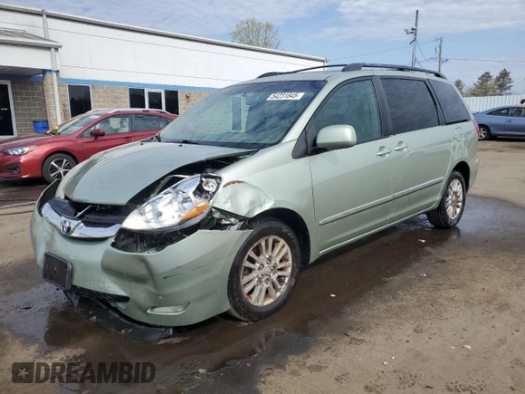 2010 Toyota Sienna XLE z VIN 5TDDK4CC9AS032923, wystawiony jako Copart lot #54231845 z przebiegiem 136 860 mil mil oraz Szkoda całkowita • Salvage title. Historia ofert i sprzedaży dostępna na DreamBid. Obrazek 1.