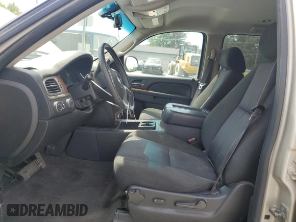 2013 Chevrolet Tahoe LS с VIN 1GNSKAE07DR306462, выставлен на аукционе Copart как лот 55029885 с пробегом 158 173 миль миль и Списание • Salvage title. История ставок и продаж доступна на DreamBid. Изображение 7.