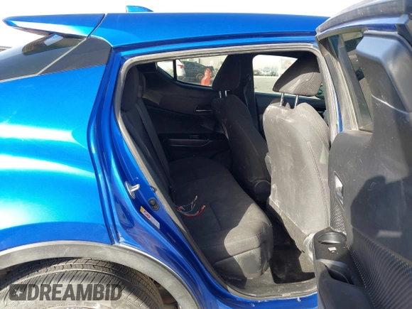 2019 Toyota C-HR XLE with VIN NMTKHMBX3KR098510, listed as a IAAI auction lot 41289899 with 112,981 mi miles. Bid and sale history available at carsss.com. Image 8.