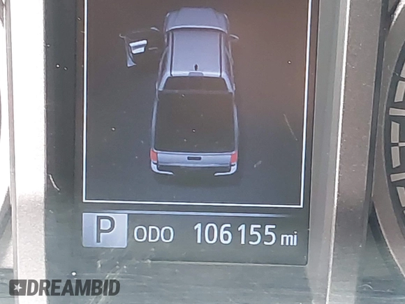 2018 Toyota Tacoma SR5 z VIN 3TMDZ5BN0JM051283, wystawiony jako IAAI lot #42008928 z przebiegiem 106 155 mil mil oraz . Historia ofert i sprzedaży dostępna na DreamBid. Obrazek 16.