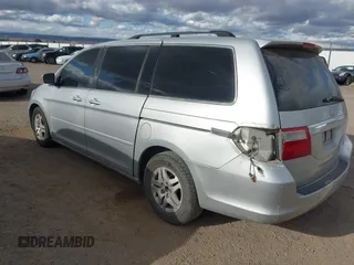 2005 Honda Odyssey TOURING with VIN 5FNRL38855B035443, listed as a IAAI auction lot 41748539 with 1 mi miles. Bid and sale history available at carsss.com. Image 3.