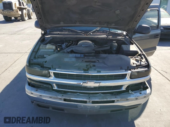 2002 Chevrolet Suburban LT with VIN 3GNEC16T62G229826, listed as a Copart auction lot 76776004 with 285,702 mi miles and Salvage Title. Bid and sale history available at carsss.com. Image 12.