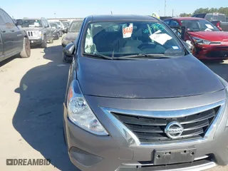 2019 Nissan Versa Sedan SV with VIN 3N1CN7AP8KL812271, listed as a IAAI auction lot 41423740 with 57,233 mi miles. Bid and sale history available at carsss.com. Image 1.