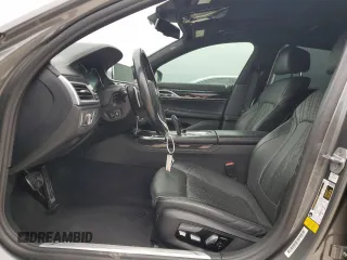 2018 BMW 7 Series 750i with VIN WBA7F0C59JGM24142, listed as a Copart auction lot 45532365 with 62,120 mi miles and Salvage Title. Bid and sale history available at carsss.com. Image 7.