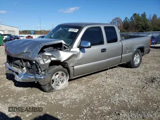 2002 Chevrolet Silverado 1500 LS with VIN 2GCEC19V121194904, listed as a Copart auction lot 84408904 with 266,795 mi miles and Salvage Title. Bid and sale history available at DreamBid. Image 1.