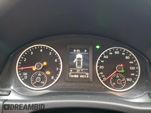 2013 Volkswagen Tiguan S with VIN WVGAV7AX4DW555526, listed as a Copart auction lot 44681755 with 156,488 mi miles and Salvage title. Bid and sale history available at DreamBid. Image 9.
