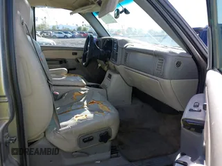 2002 GMC Yukon XL SLT with VIN 1GKFK16Z72J253852, listed as a IAAI auction lot 41606033 with 121,365 mi miles. Bid and sale history available at carsss.com. Image 5.