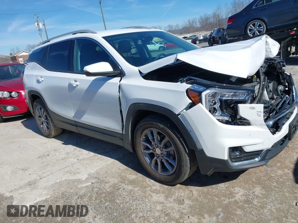 2022 GMC Terrain SLT with VIN 3GKALPEV8NL302322, listed as a IAAI auction lot 41596270 with 24,551 mi miles. Bid and sale history available at carsss.com. Image 1.