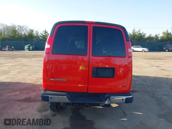 2020 Chevrolet City Express Cargo z VIN 1GCZGGFG5L1188853, wystawiony jako IAAI lot #41790969 z przebiegiem 104 599 mil mil oraz . Historia ofert i sprzedaży dostępna na DreamBid. Obrazek 17.