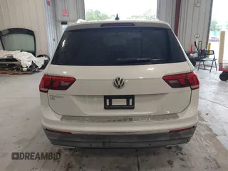 2019 Volkswagen Tiguan SE with VIN 3VV3B7AX9KM030028, listed as a IAAI auction lot 40445099 with 85,400 mi miles and . Bid and sale history available at DreamBid. Image 16.