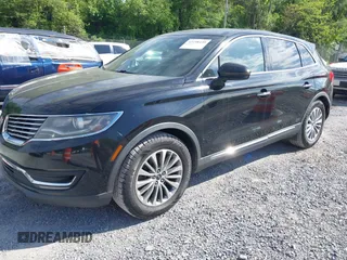 2016 Lincoln MKX Select z VIN 2LMTJ6KR9GBL24307, wystawiony jako IAAI lot #42198439 z przebiegiem 164 199 mil mil oraz . Historia ofert i sprzedaży dostępna na DreamBid. Obrazek 2.
