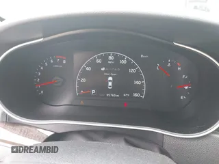 2016 Kia Cadenza Premium z VIN KNALN4D73G5209529, wystawiony jako IAAI lot #42239194 z przebiegiem 95 760 mil mil oraz . Historia ofert i sprzedaży dostępna na DreamBid. Obrazek 7.