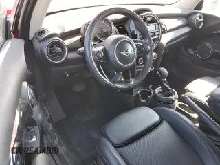 2015 MINI Hardtop S z VIN WMWXP7C5XF2A34809, wystawiony jako Copart lot #60081645 z przebiegiem 31 876 mil mil oraz Szkoda całkowita • Salvage title. Historia ofert i sprzedaży dostępna na DreamBid. Obrazek 8.