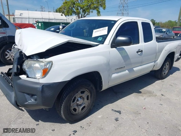 2015 Toyota Tacoma with VIN 5TFTX4CN3FX053623, listed as a IAAI auction lot 41811525 with 118,649 mi miles. Bid and sale history available at carsss.com. Image 2.