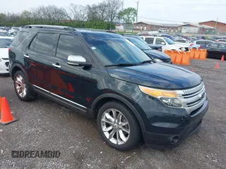 2014 Ford Explorer XLT with VIN 1FM5K7D80EGB07410, listed as a IAAI auction lot 41954378 with 194,485 mi miles. Bid and sale history available at carsss.com. Image 1.