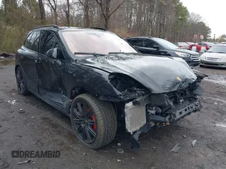 2016 Porsche Cayenne GTS z VIN WP1AD2A20GLA75034, wystawiony jako IAAI lot #41913467 z przebiegiem 79 503 mil mil oraz . Historia ofert i sprzedaży dostępna na DreamBid. Obrazek 1.