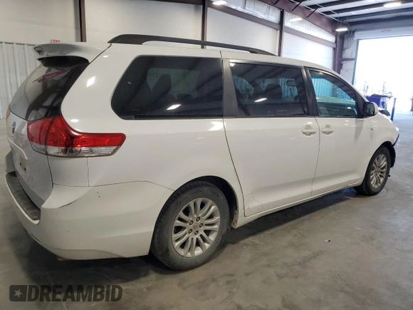 2013 Toyota Sienna XLE AAS with VIN 5TDYK3DC7DS378919, listed as a Copart auction lot 50792515 with 165,256 mi miles and Salvage Title. Bid and sale history available at carsss.com. Image 3.