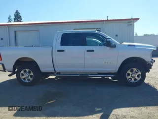 2024 Ram 2500 Big Horn with VIN 3C6UR5DJ2RG286053, listed as a IAAI auction lot 42054467 with 26,834 mi miles and . Bid and sale history available at DreamBid. Image 14.
