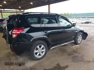 2010 Toyota RAV4 Limited z VIN JTMDF4DV3AD038717, wystawiony jako IAAI lot #42246230 z przebiegiem 140 854 mil mil oraz . Historia ofert i sprzedaży dostępna na DreamBid. Obrazek 4.