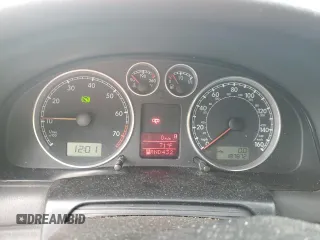 2004 Volkswagen Passat GLX z VIN WVWRH63B44P205575, wystawiony jako Copart lot #71710354 z przebiegiem 187 872 mil mil oraz Czysty tytuł • Clean title. Historia ofert i sprzedaży dostępna na DreamBid. Obrazek 9.