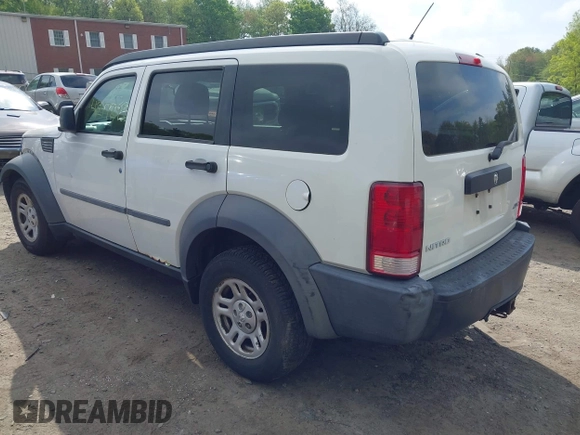 2007 Dodge Nitro SXT z VIN 1D8GU28K87W652037, wystawiony jako IAAI lot #42172950 z przebiegiem 172 487 mil mil oraz . Historia ofert i sprzedaży dostępna na DreamBid. Obrazek 3.