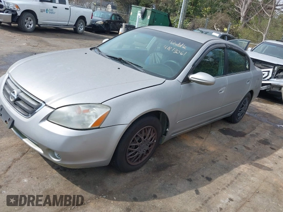 2003 Nissan Altima S with VIN 1N4AL11D23C290009, listed as a IAAI auction lot 41813061 with 247,427 mi miles. Bid and sale history available at carsss.com. Image 2.