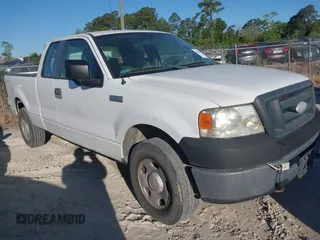 2007 Ford F-150 XLT with VIN 1FTPX14V47FA43043, listed as a IAAI auction lot 42050633 with 137,097 mi miles. Bid and sale history available at carsss.com. Image 1.