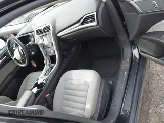 2015 Ford Fusion S Hybrid with VIN 3FA6P0UU8FR283233, listed as a IAAI auction lot 41501282 with 190,809 mi miles. Bid and sale history available at carsss.com. Image 5.
