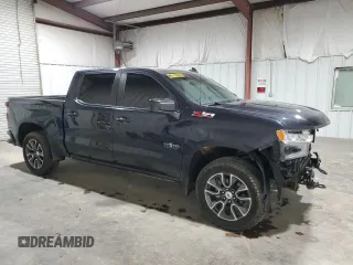 2022 Chevrolet Silverado 1500 RST with VIN 1GCUDEED6NZ611636, listed as a Copart auction lot 53494955 with 29,948 mi miles and Clean Title. Bid and sale history available at DreamBid. Image 4.