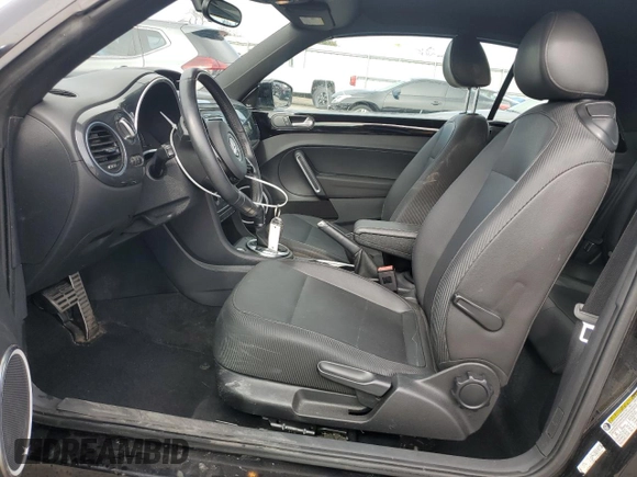 2013 Volkswagen Beetle with VIN 3VW7S7AT3DM819093, listed as a Copart auction lot 49997645 with 43,233 mi miles and Salvage Title. Bid and sale history available at DreamBid. Image 7.