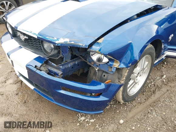 2009 Ford Mustang GT with VIN 1ZVHT82HX95119781, listed as a IAAI auction lot 41482288 with 70,757 mi miles and . Bid and sale history available at DreamBid. Image 6.