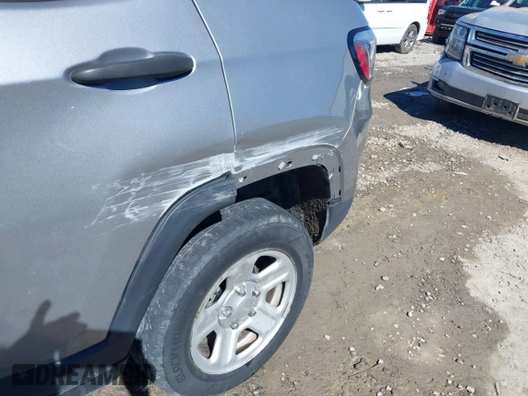 2018 Jeep Compass Sport with VIN 3C4NJDAB8JT191603, listed as a IAAI auction lot 41674308 with 107,291 mi miles and . Bid and sale history available at DreamBid. Image 18.