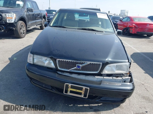 2000 Volvo S70 с VIN YV1LS56D1Y2662615, выставлен на аукционе IAAI как лот 41622599 с пробегом 269 328 миль миль и . История ставок и продаж доступна на DreamBid. Изображение 12.