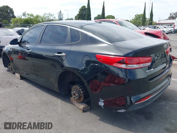 2018 Kia Optima S с VIN 5XXGT4L30JG267884, выставлен на аукционе IAAI как лот 42244678 с пробегом 82 453 миль миль и . История ставок и продаж доступна на DreamBid. Изображение 3.