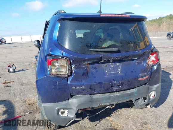 2018 Jeep Renegade Trailhawk with VIN ZACCJBCB8JPH88816, listed as a IAAI auction lot 41649502 with 94,282 mi miles. Bid and sale history available at carsss.com. Image 6.