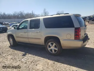 2007 Chevrolet Suburban LT with VIN 1GNFC16067R252699, listed as a Copart auction lot 46842015 with 279,283 mi miles and Salvage Title. Bid and sale history available at carsss.com. Image 2.