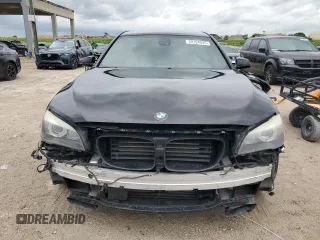 2012 BMW 7 Series 750Li z VIN WBAKB8C54CC448069, wystawiony jako Copart lot #59104045 z przebiegiem 129 883 mil mil oraz Szkoda całkowita • Salvage title. Historia ofert i sprzedaży dostępna na DreamBid. Obrazek 5.