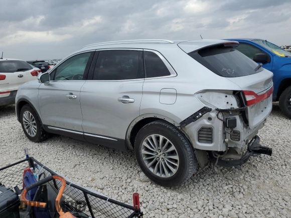 2017 Lincoln MKX Select with VIN 2LMPJ6KR0HBL54220, listed as a Copart auction lot 47615235 with 94,167 mi miles and Salvage Title. Bid and sale history available at carsss.com. Image 2.