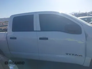 2018 Nissan Titan SV with VIN 1N6AA1EK9JN533760, listed as a IAAI auction lot 41512624 with 84,743 mi miles. Bid and sale history available at carsss.com. Image 13.