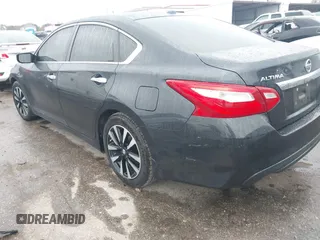 2017 Nissan Altima SV with VIN 1N4AL3AP9HC495694, listed as a IAAI auction lot 41097593 with 83,956 mi miles and . Bid and sale history available at carsss.com. Image 3.
