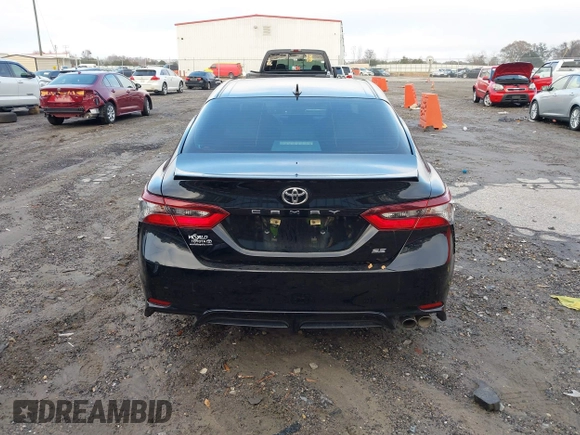 2022 Toyota Camry SE with VIN 4T1G11AK4NU640970, listed as a IAAI auction lot 41124147 with 33,472 mi miles and . Bid and sale history available at DreamBid. Image 17.